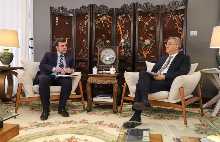 Embratur retorna à ITB China após 6 anos com estratégia focada em ampliar turismo brasileiro
