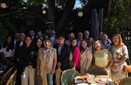 Minas Gerais apresenta potencial turístico a operadores chilenos em evento exclusivo em Santiago