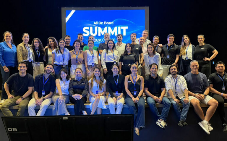 HotelDO acelera sua expansão regional durante seu Summit B2B em Cancún
